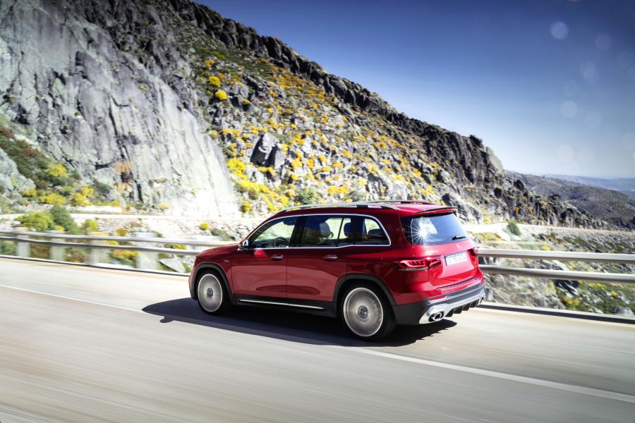  Mercedes-AMG GLB35 4Matic (X247) 2019 года  (WW) (фото 3 из 47)